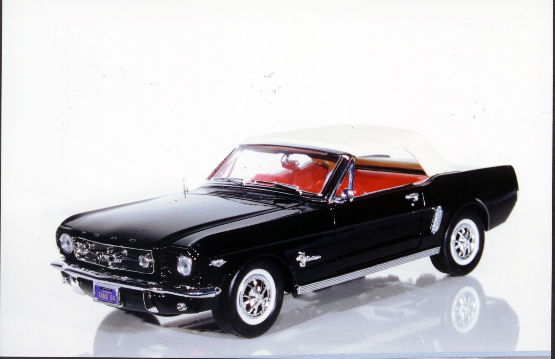 1:18 Mira Ford Mustang '64 1/2 (white) ST