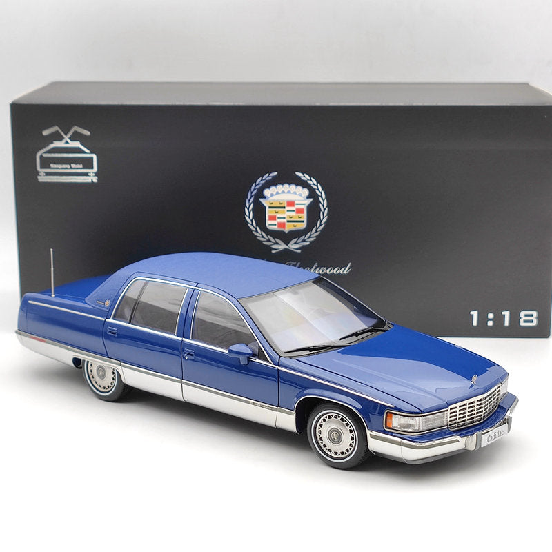 GM 1:18 1993 Cadillac Fleetwood Sedan Blue Diecast Model Car Edition Collection