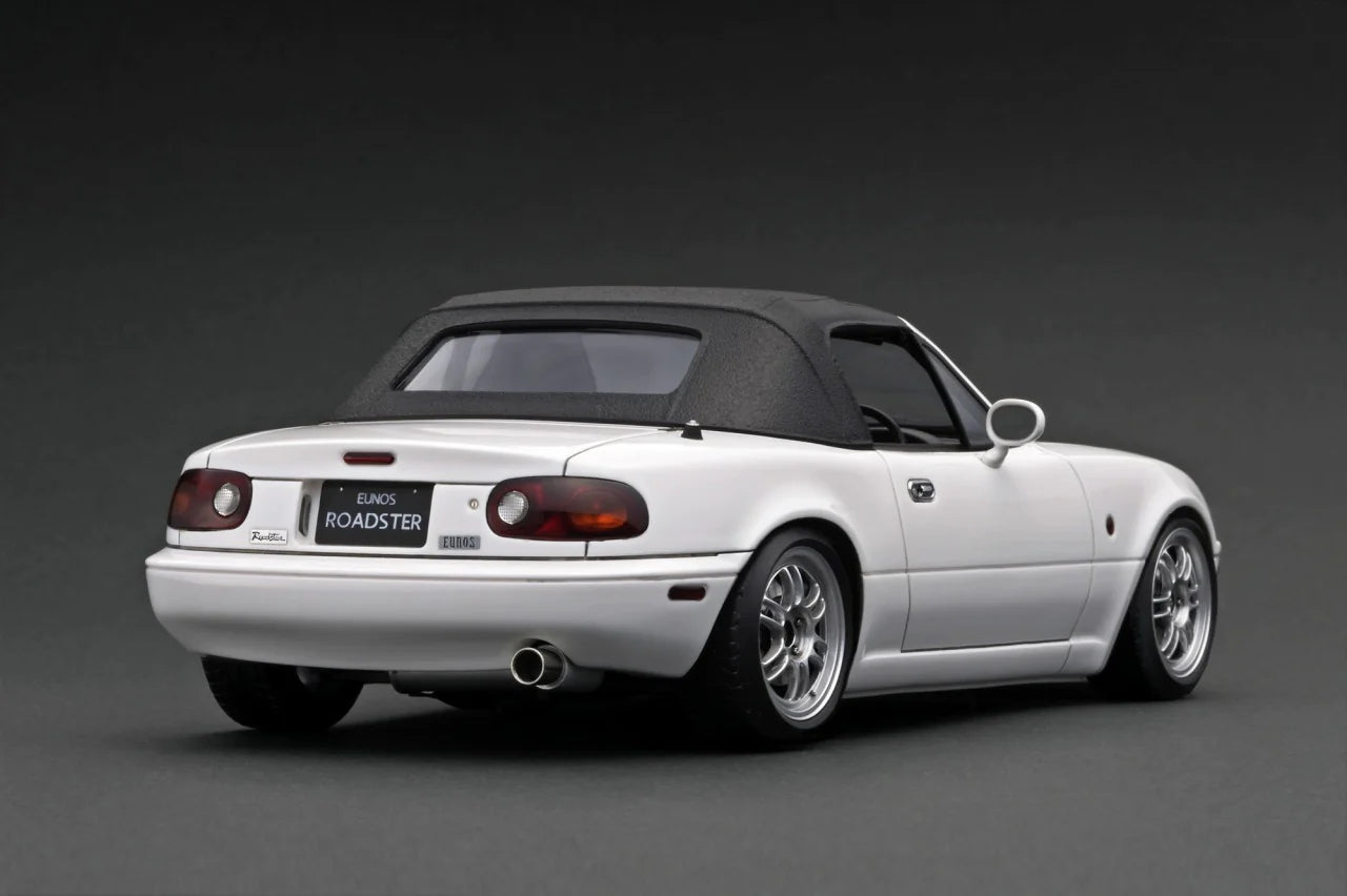 *PREORDER* Ignition Model 1:18 Mazda EUNOS Roadster (NA) in White