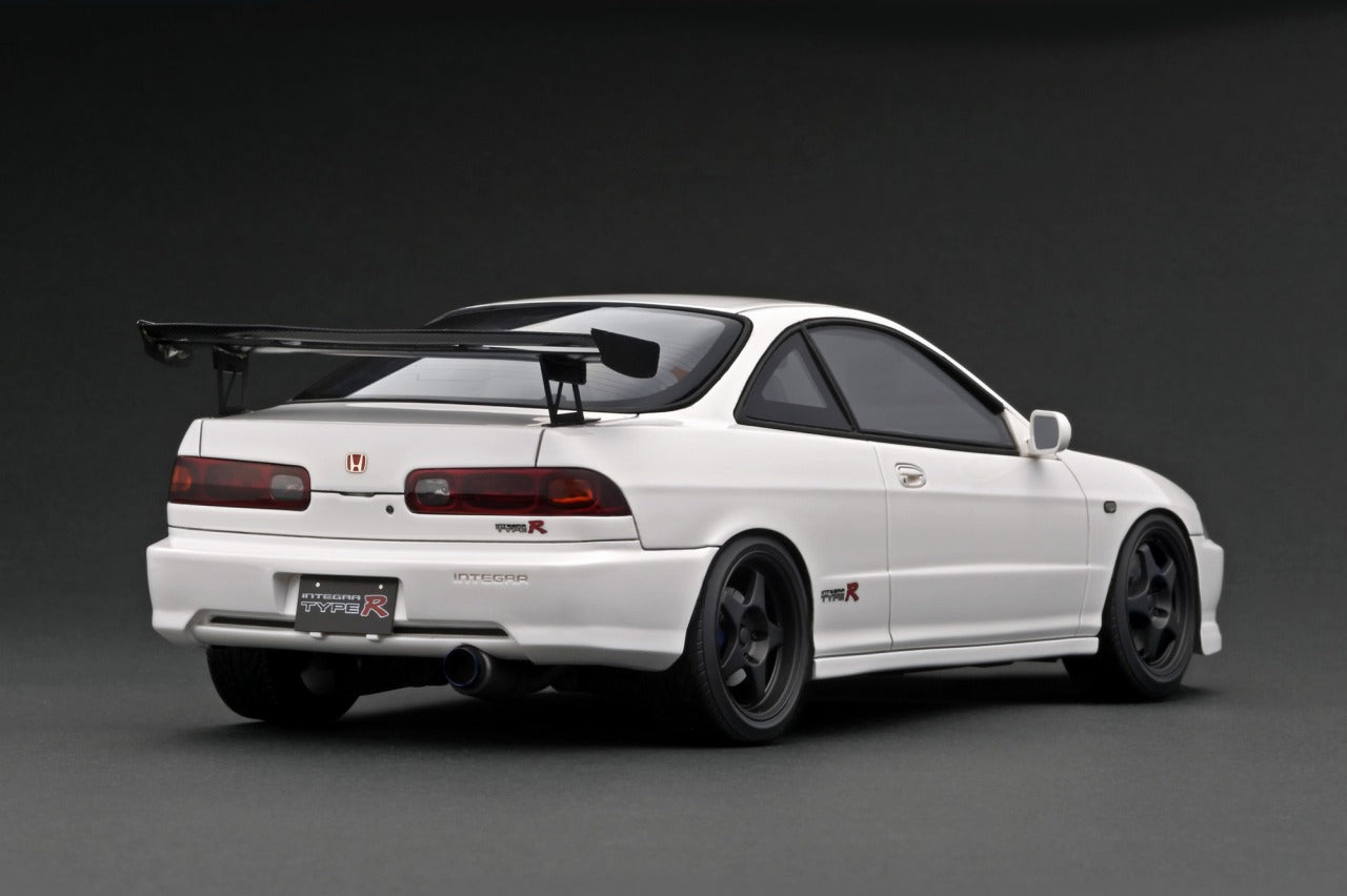 *PREORDER* Ignition Model 1:18 Honda Integra Type-R (DC2) in White