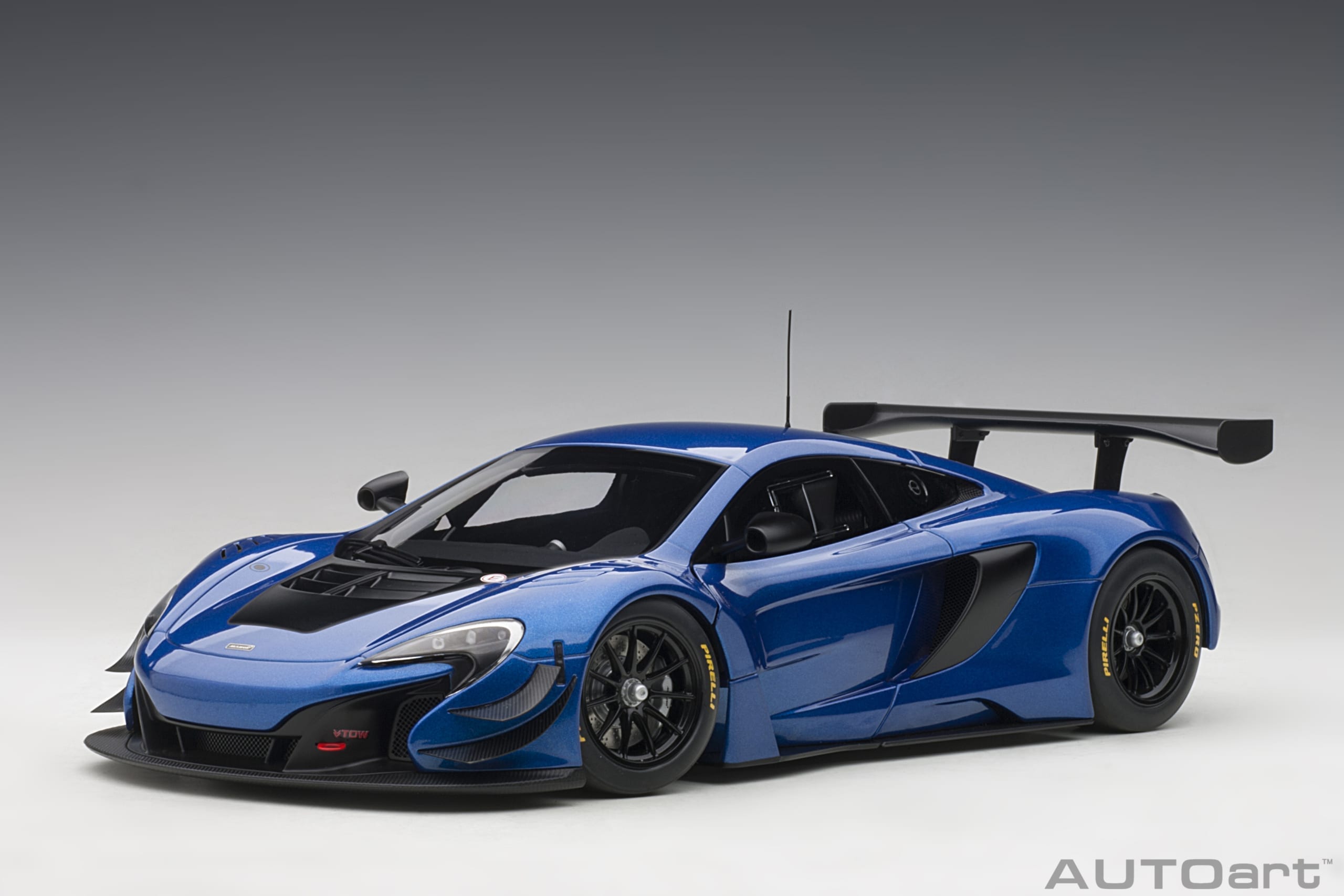 AUTOart 1:18 McLaren 650S GT3 Plain Body Version (Blue Metallic) 81641