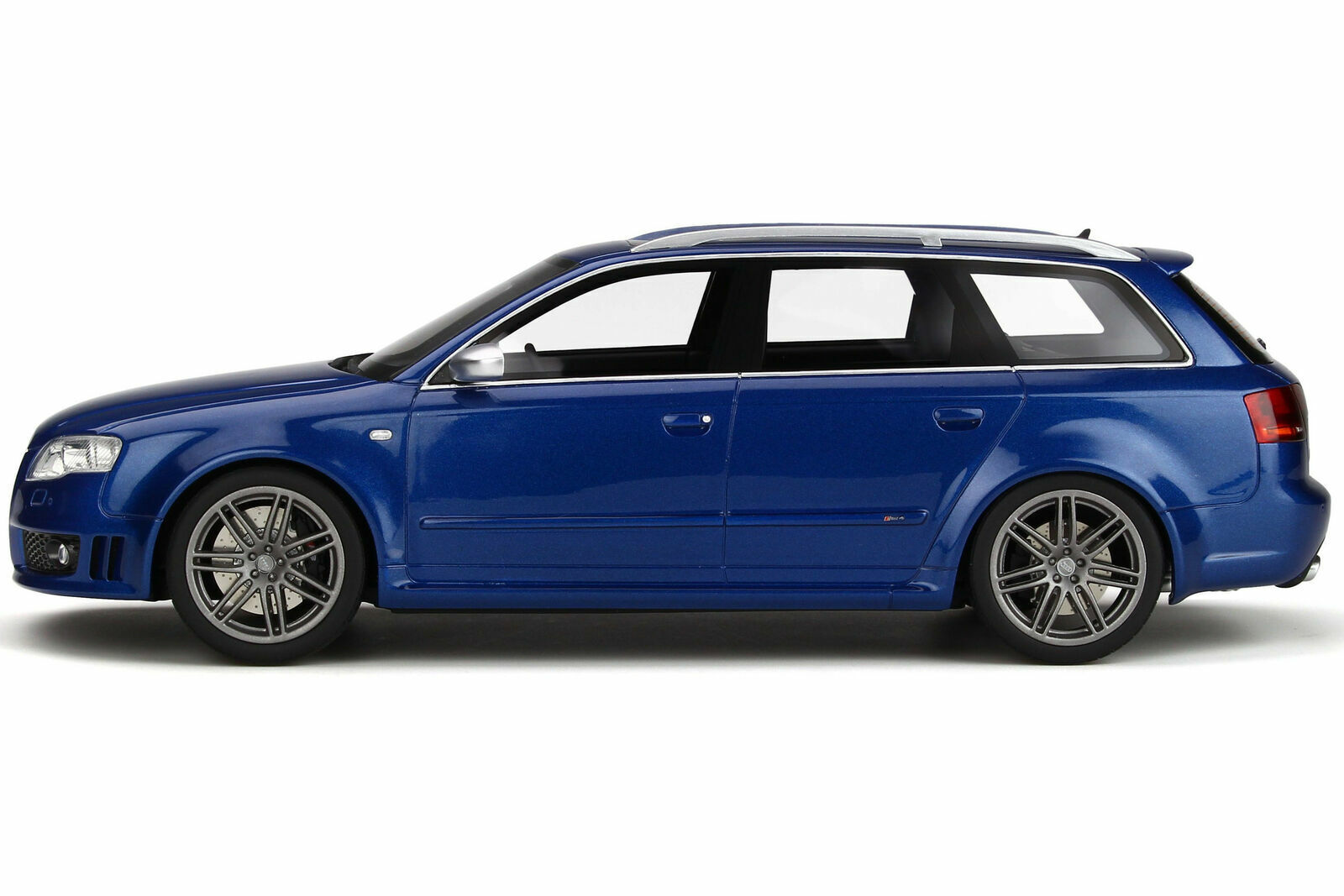 OTTO MOBILE 2005 Audi A4 B7 RS4 Avant Sepang Blue 1:18*Brand New!
