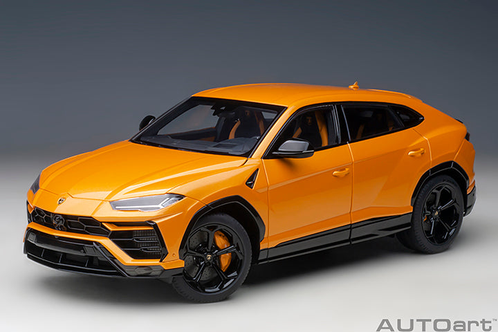 LAMBORGHINI URUS (ARANCIO BOREALIS/PEARL ORANGE)