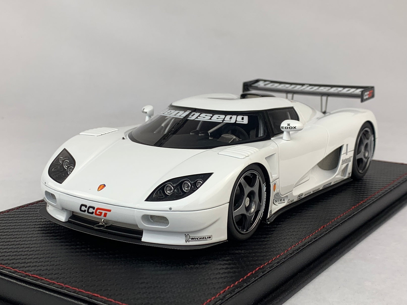 Frontiart 1:18 Koenigsegg CCGT white F070-02