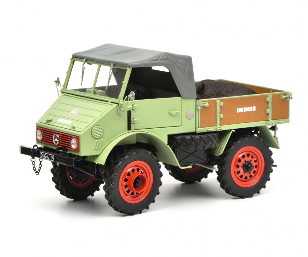 Schuco 1/18 Mercedes-Benz Unimog U401 with boar green 450014700