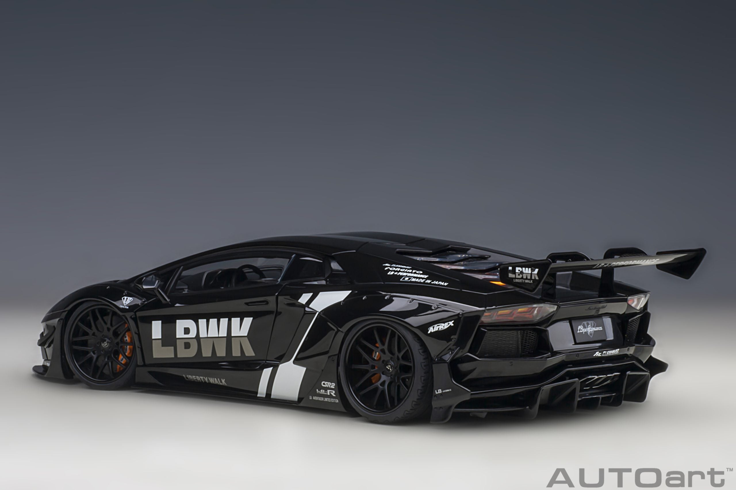 AUTOart 1:18 Liberty Walk LB-Works Lamborghini Aventador Limited Edition (LBWK Livery) 79244
