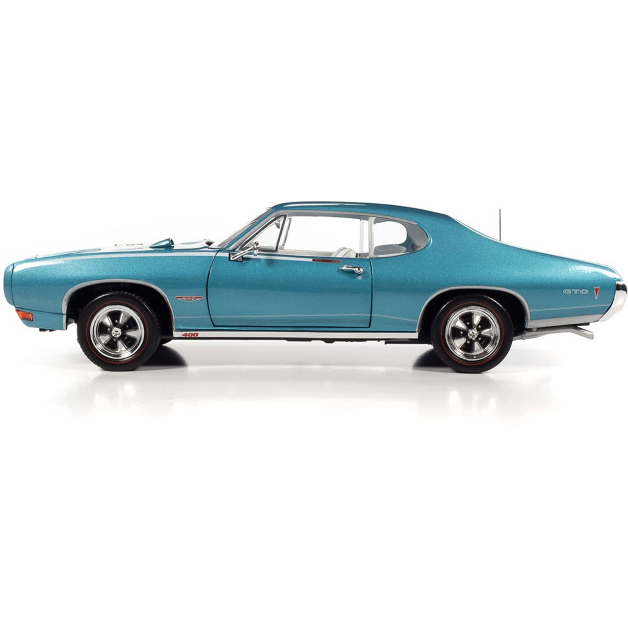 1968 GTO Hardtop (Hemmings) 1:18 Scale Diecast Replica Model