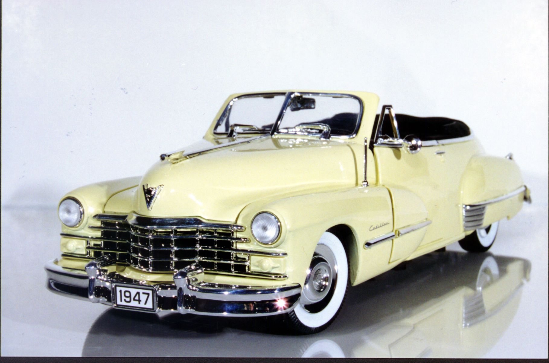1:18 Anson Cadillac '47 Series 62 Convertible