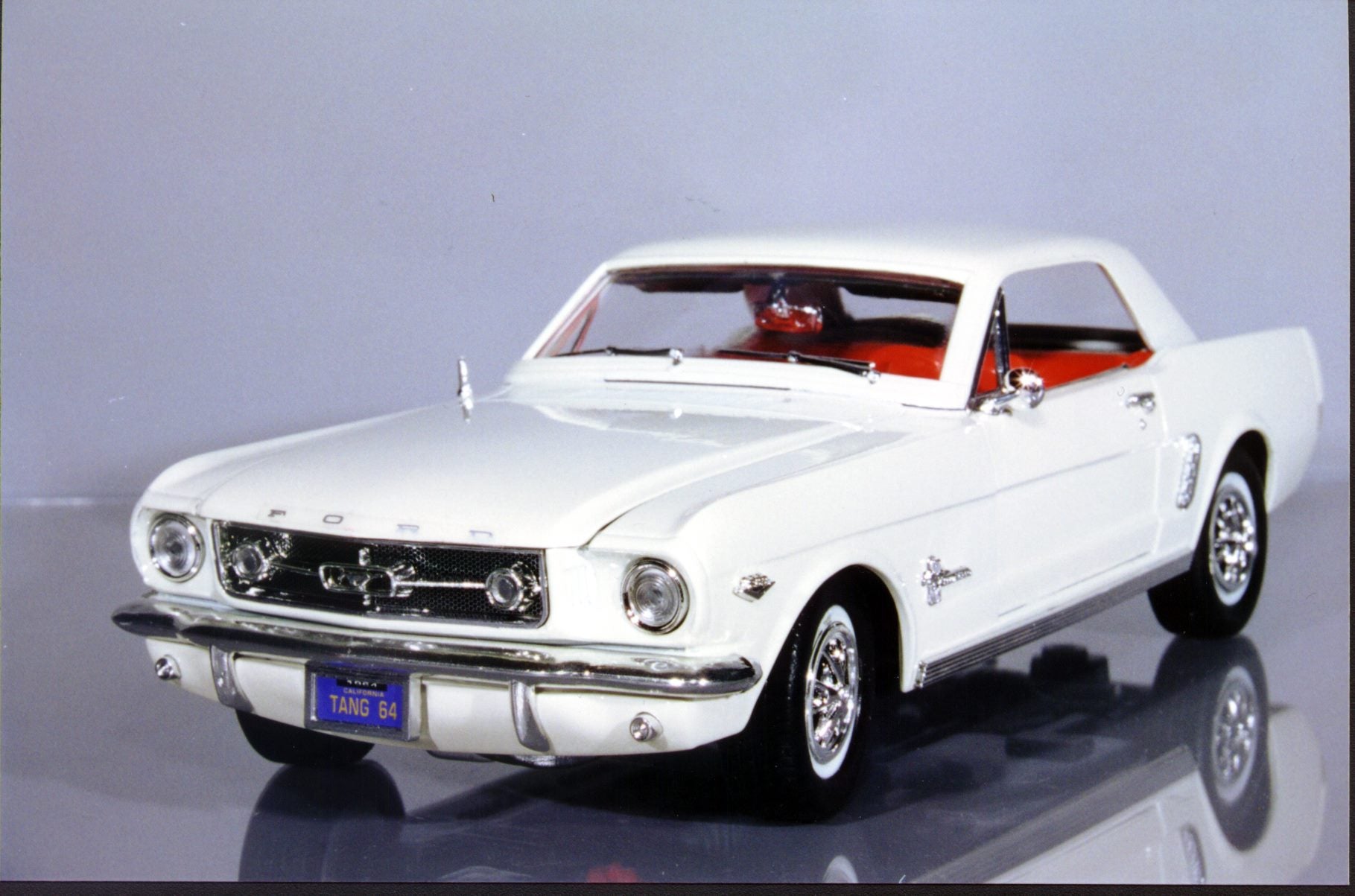1:18 Mira Ford Mustang '64 1/2 HT