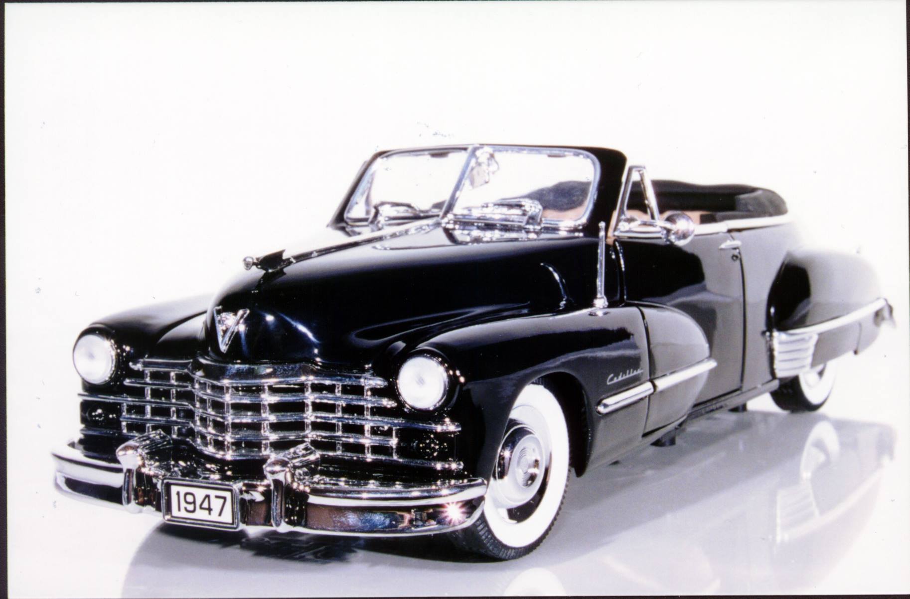 1:18 Anson Cadillac '47 Series 62 Convertible