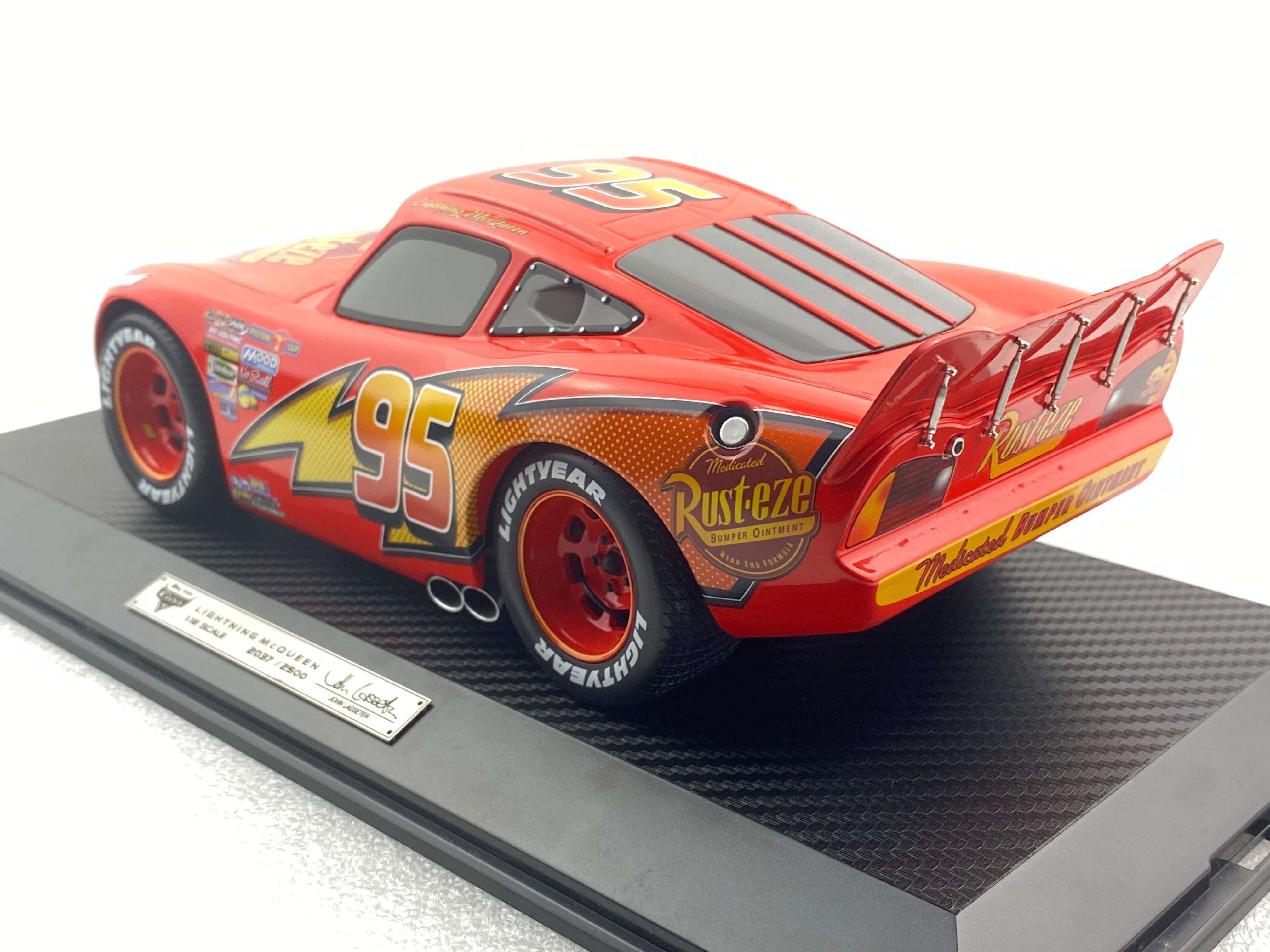 Schuco 1:18 Disney Lightning McQueen Movie Car With Showcase 450036000 (Clearance Final Sale)
