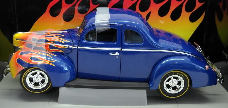 1:18 Ertl Ford Street Rod '40 Newstalgia