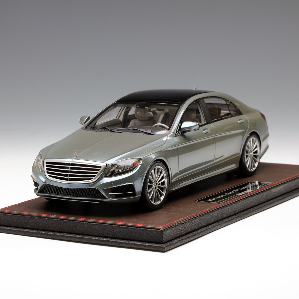 Frontiart 1:18 Mercedes-Benz S-Class（V222）Cyan F044-25