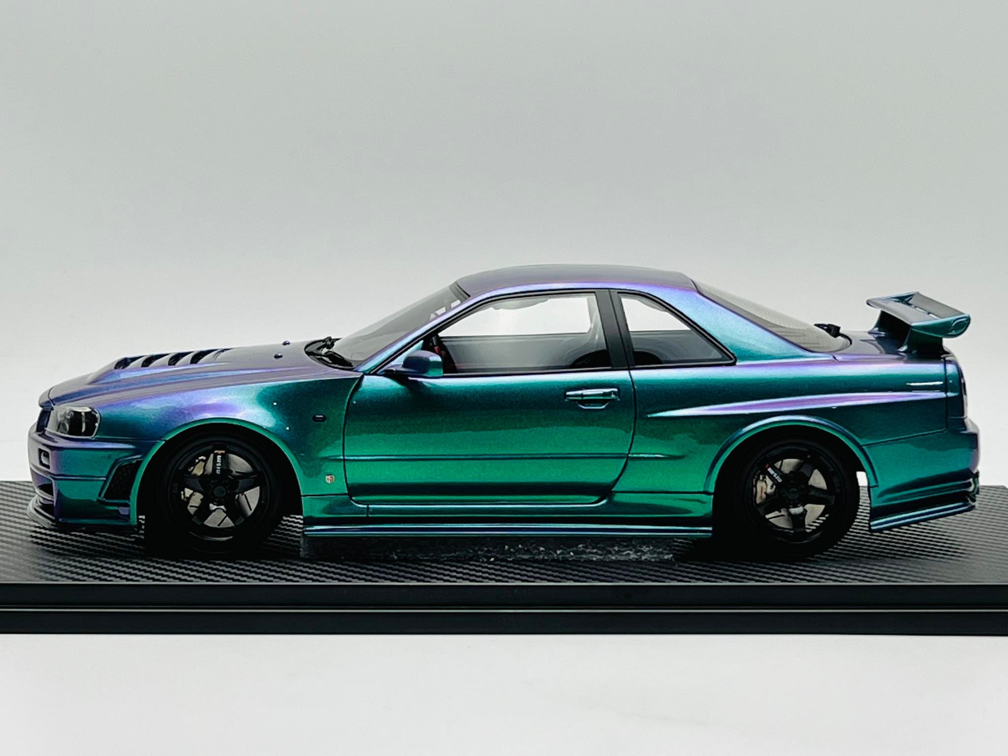 One Model 1:18 Nissan Skyline R34 Z-Tune in Chameleon
