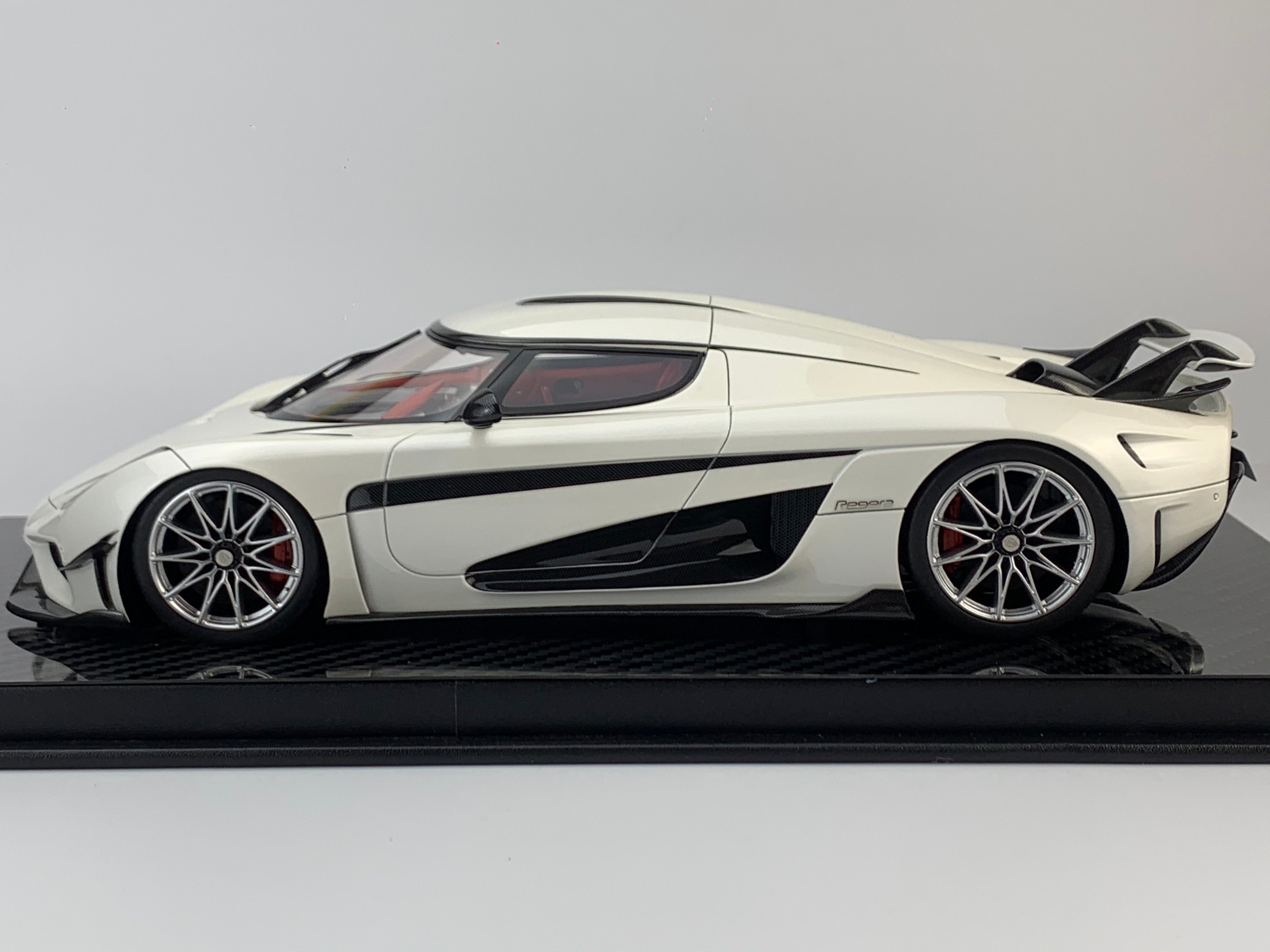 Frontiart 1:18 Koenigsegg Regera Pearl White F071-29