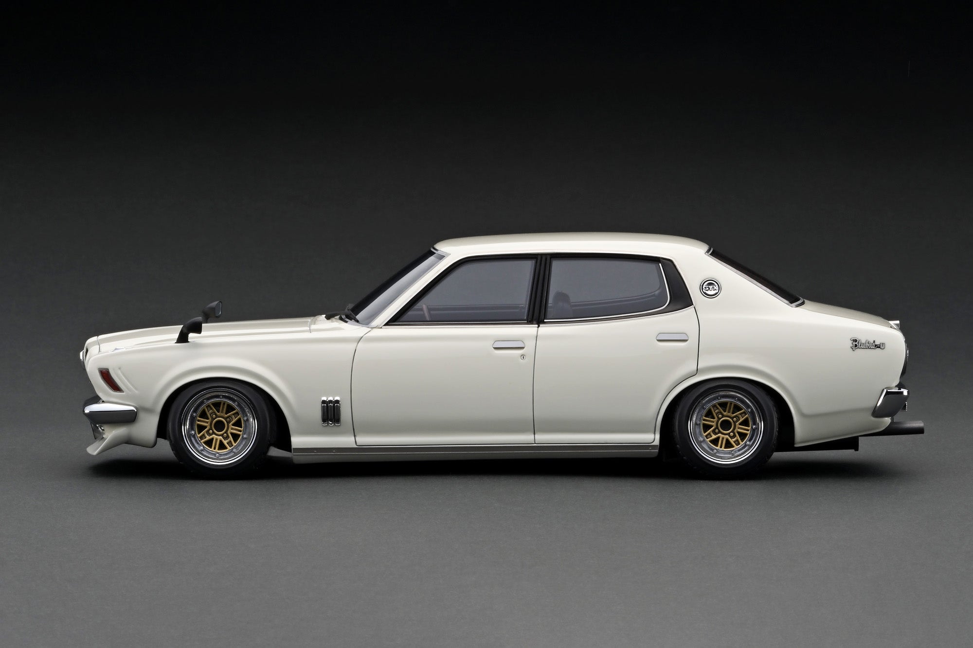 *PREORDER* Ignition Model 1:18 Nissan Bluebird U 2000GTX (G610) in White