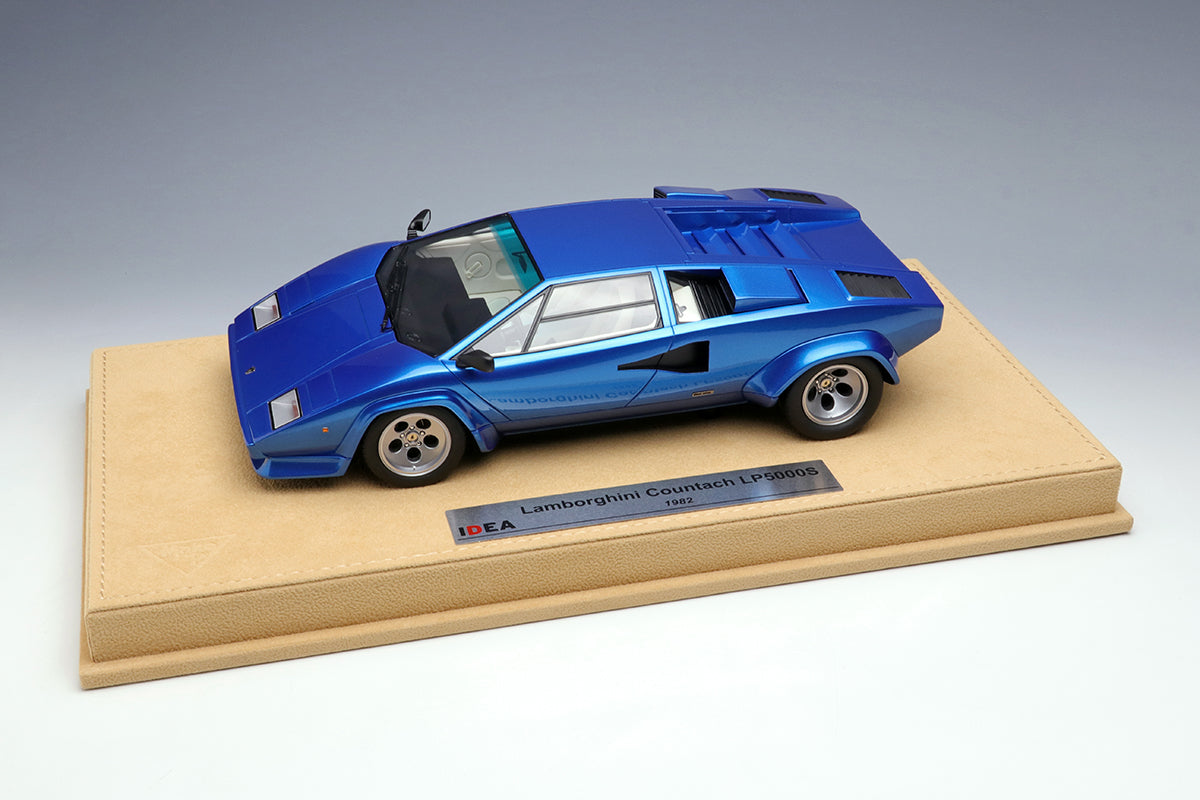 Lamborghini Countach LP5000S 1982 - metallic blue - 1:18