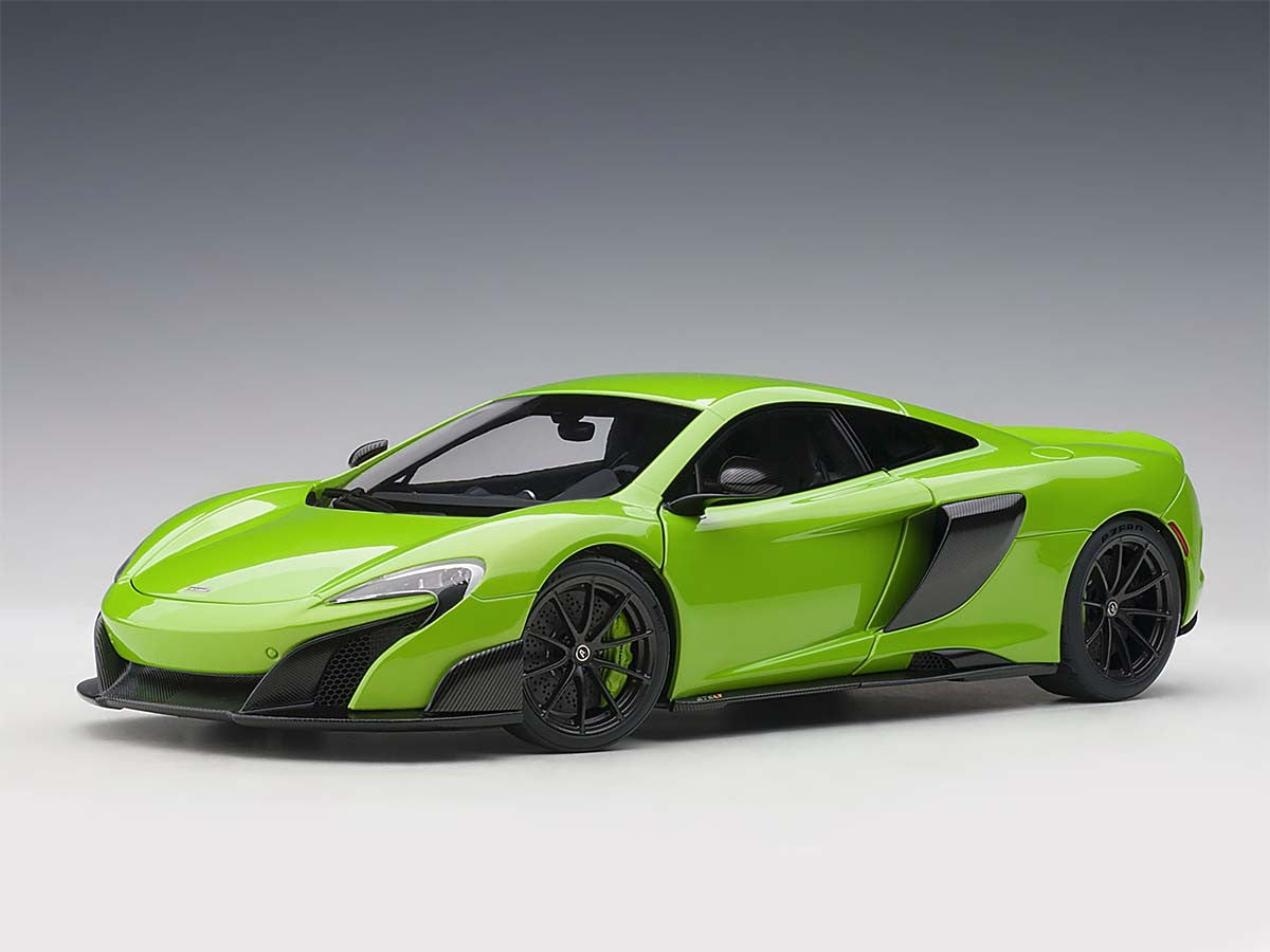AUTOART 1/18 McLAREN 675LT (NAPIER GREEN) 76049
