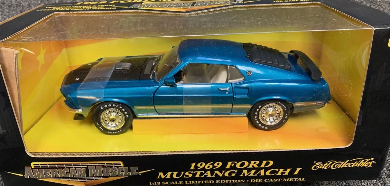 1:18 Ertl Ford Mustang '69 Mach 1 428-CID Cobra Jet