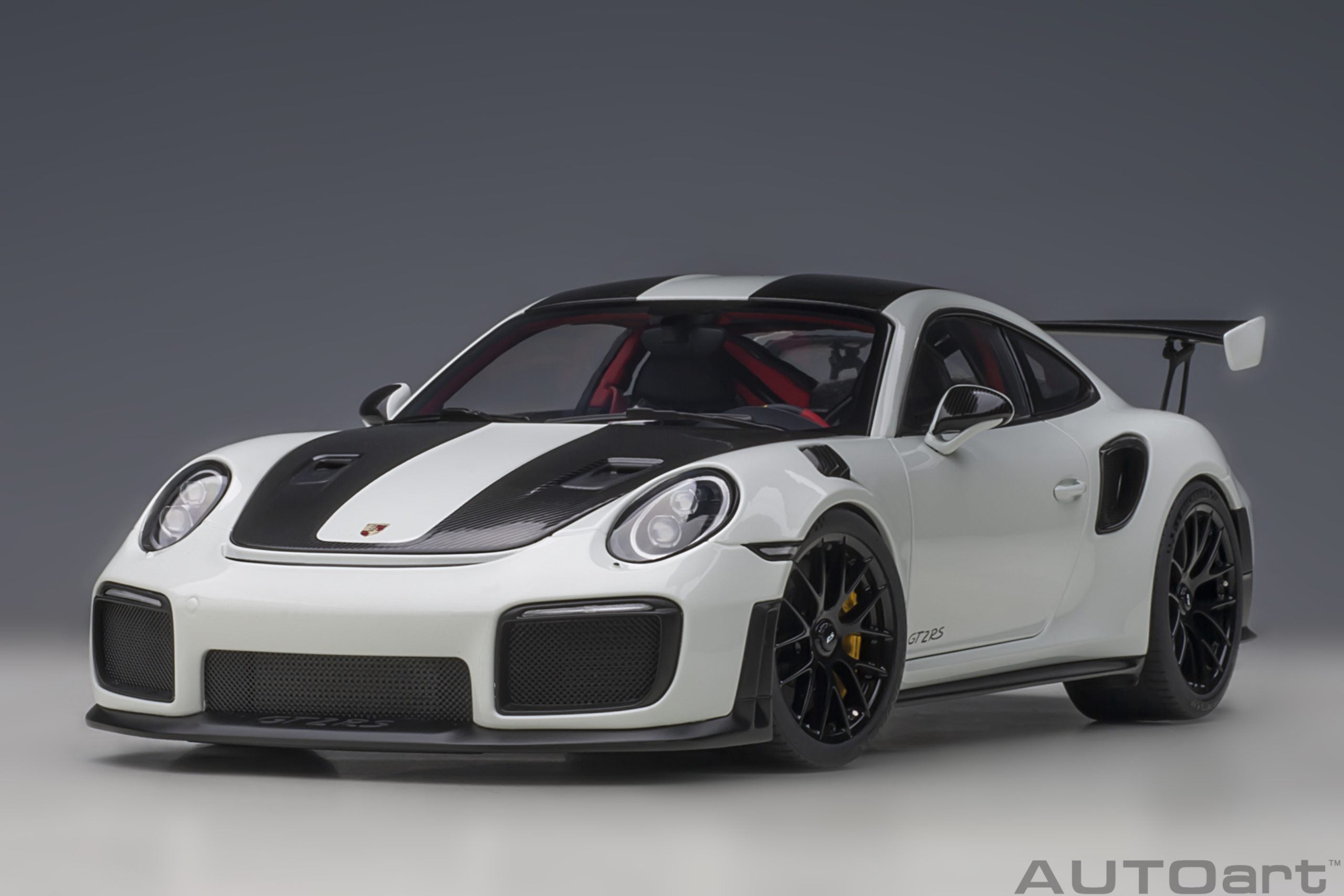 AUTOart 1:18 Porsche 911 (991.2) GT2 RS Weissach Package (White) 78171