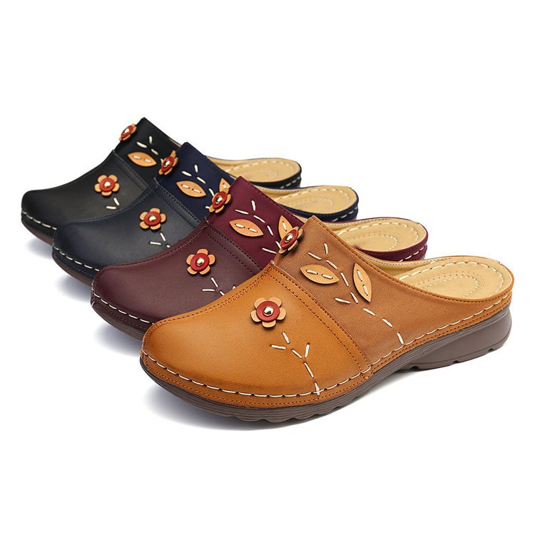 2023 Sandalias de mujer Soft Bottom Retro Baotou Slippers Plus Size