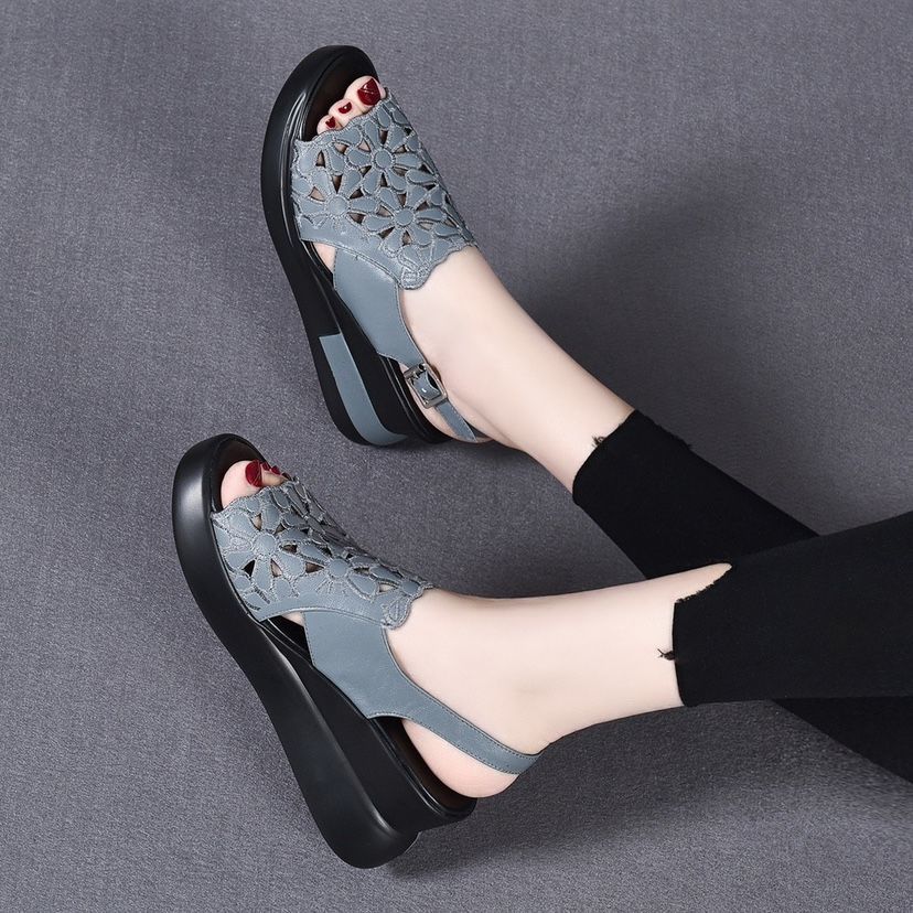 2023 nuevos zapatos de mujer con hebilla de una palabra de verano, sandalias informales de suela blanda con plataforma