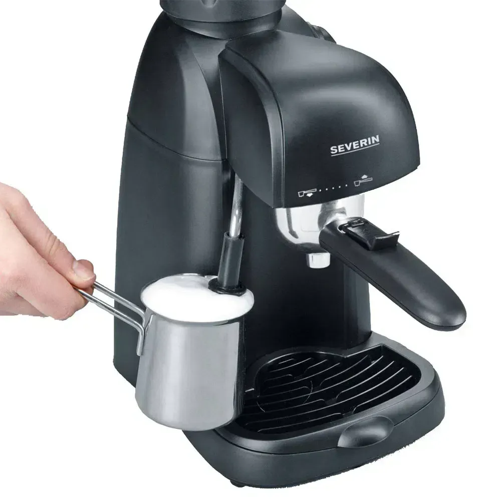 Cafetera Expresso Severin con Espumador de Leche KA5978