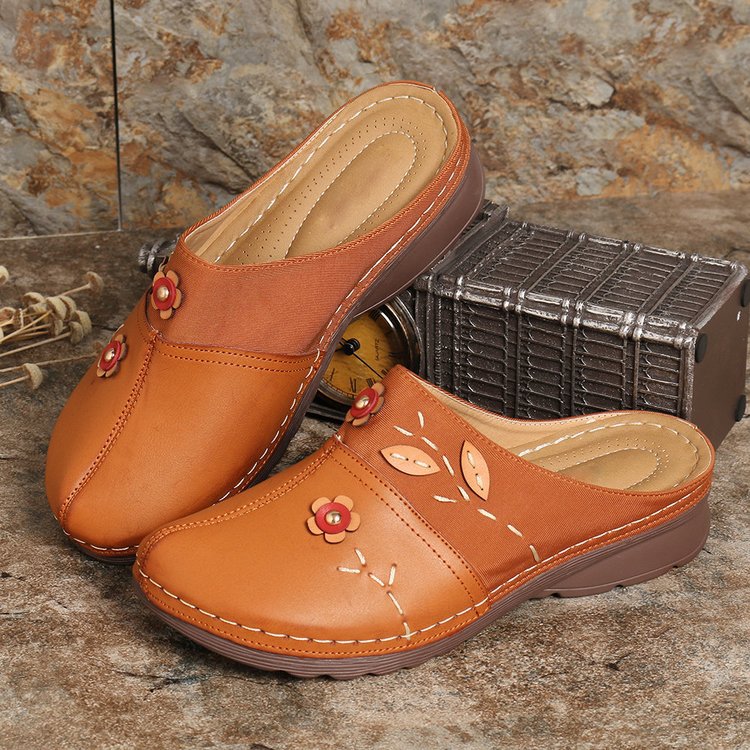 2023 Sandalias de mujer Soft Bottom Retro Baotou Slippers Plus Size