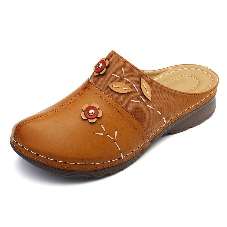 2023 Sandalias de mujer Soft Bottom Retro Baotou Slippers Plus Size