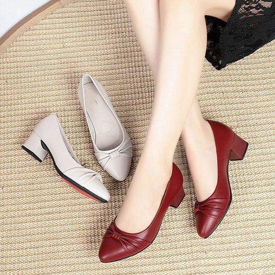 Zapatos de mujer con lazo de moda de gran tamaño.