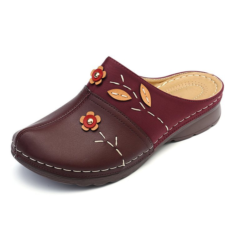 2023 Sandalias de mujer Soft Bottom Retro Baotou Slippers Plus Size