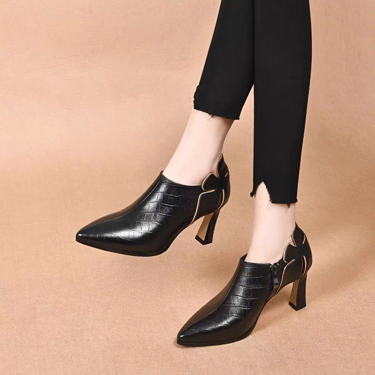 2023 Nuevos zapatos de piel con cremallera lateral
