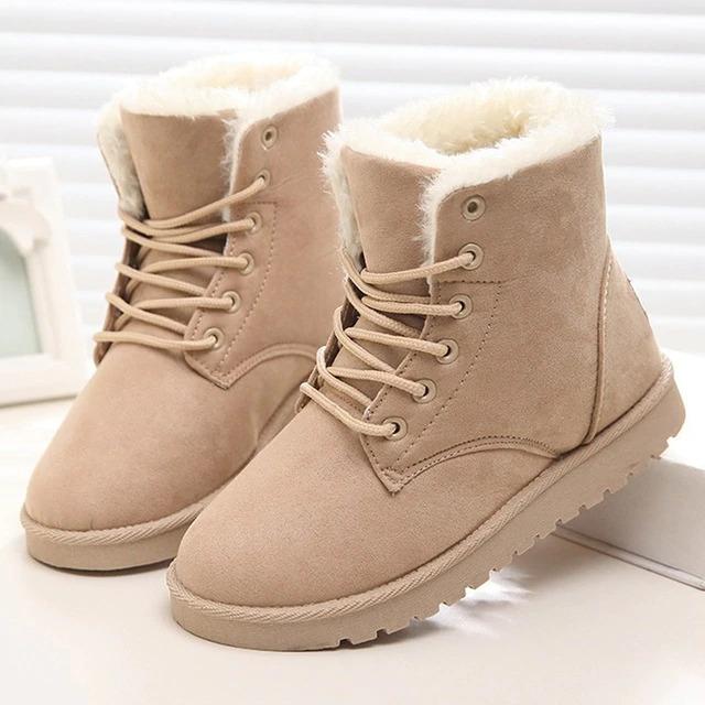 Botas de nieve mullidas