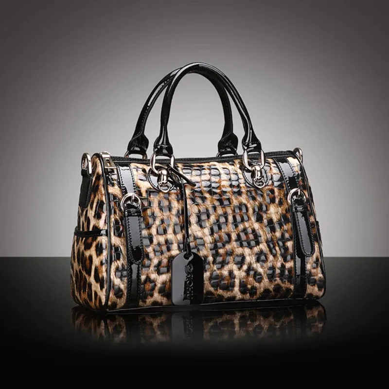 🔥Last day 49% OFF—Leopard print large capacity crossbody bag（Free Shipping）