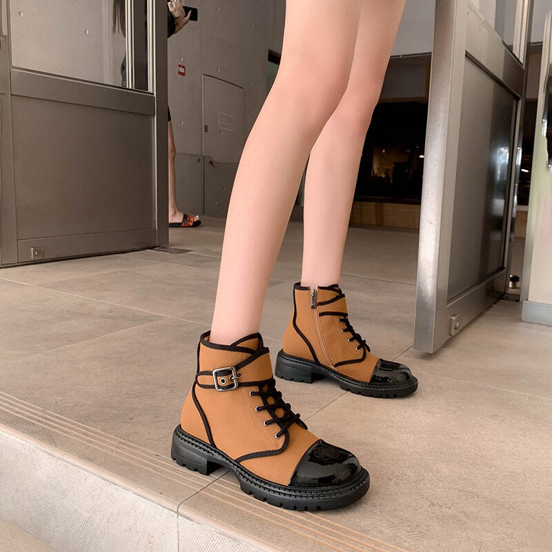 Botas Con Punta Patente