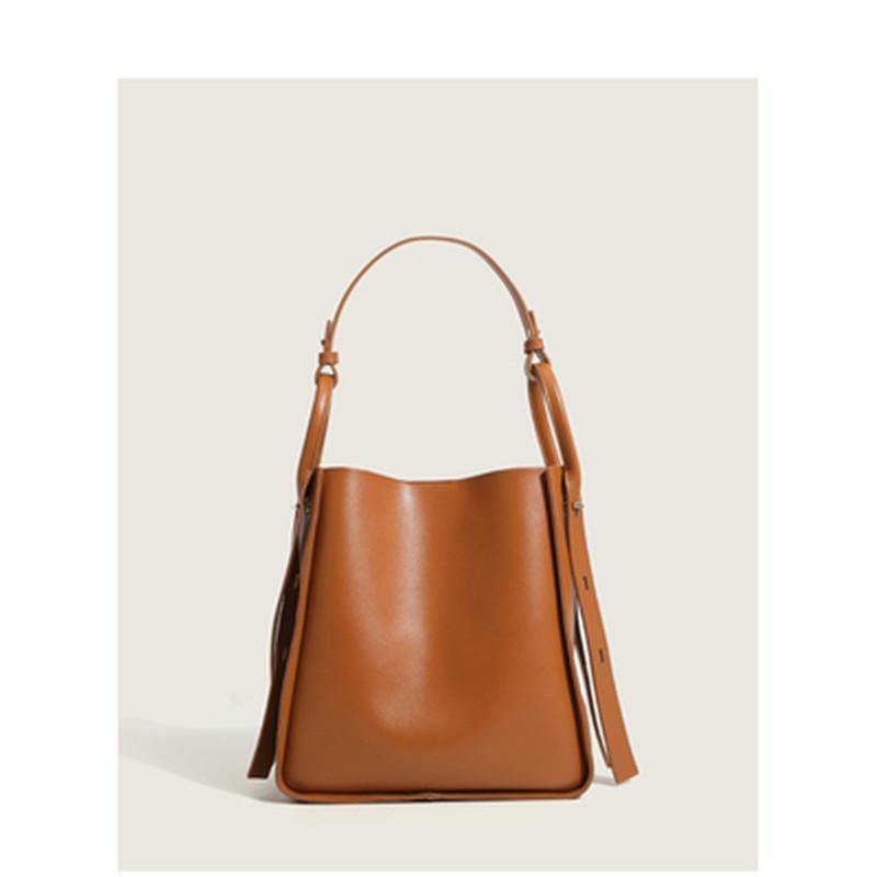 Retro Large-capacity Bag Women's Fashion Bucket Bag Texture Small Group Underarm Bag Joker Messenger Bag