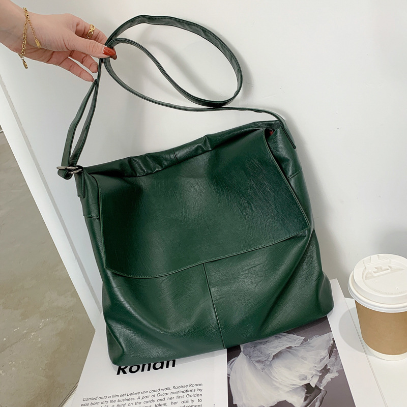Vintage Crossbody Single Shoulder Large Capacity Simple Tote