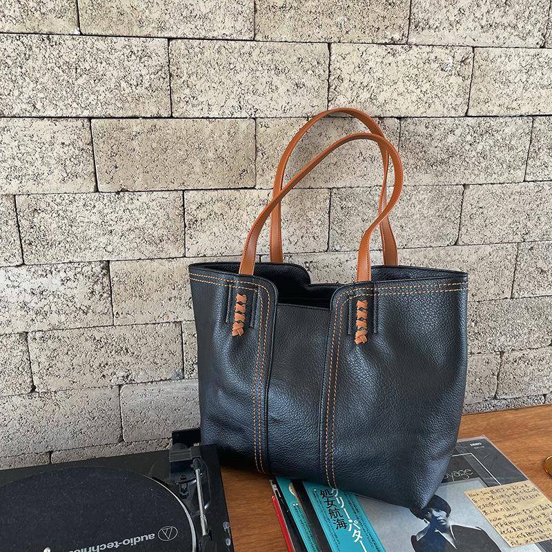 New Fashion Atmosphere Simple Tote Bag Retro Large Capacity Shoulder Portable Commuter Bag Women