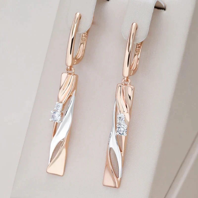 Aretes Elegantes Rectangulares en Oro y Plata