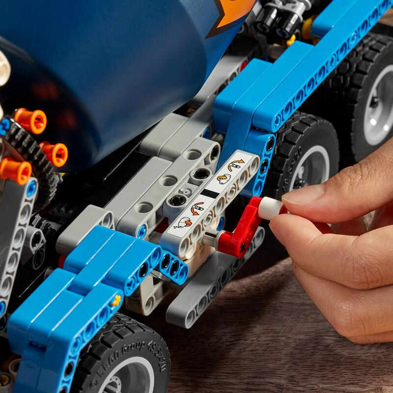 LEGO 42112 TECHNIC CONCRETE MIXER TRUCK