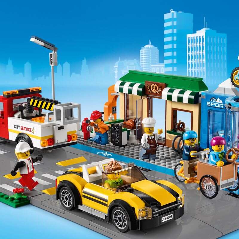 LEGO 60306 CITY SHOPPING STREET