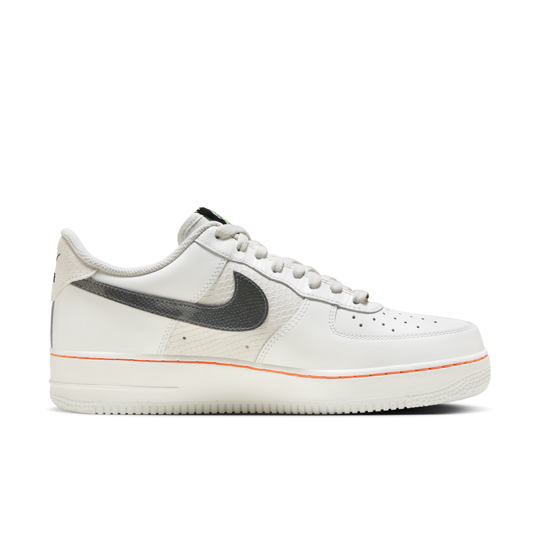 NIKE AIR FORCE 1 '07 LV8