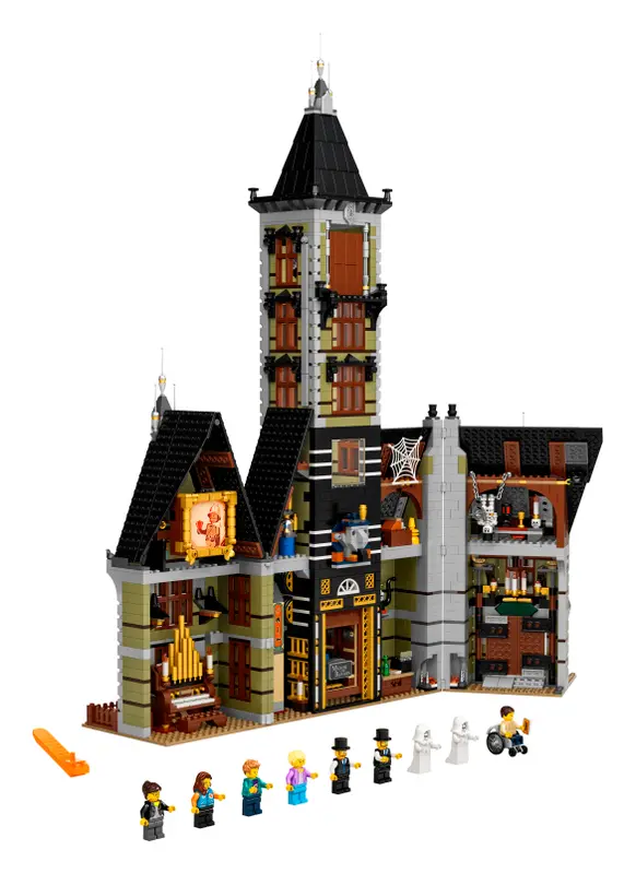 LEGO  Haunted House