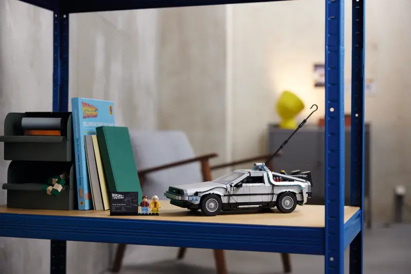 LEGO  Back to the Future Time Machine