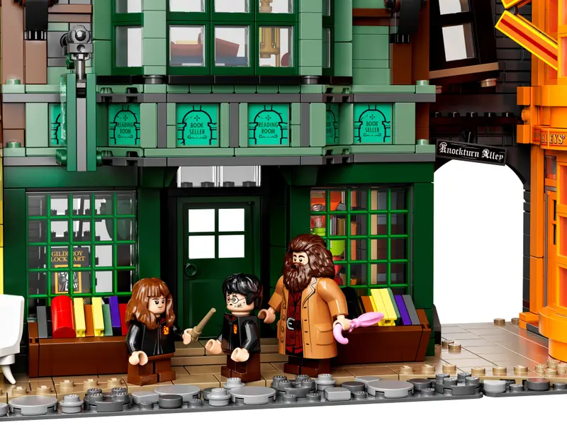 LEGO  Diagon Alley?