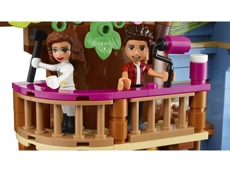 LEGO  Friendship Tree House