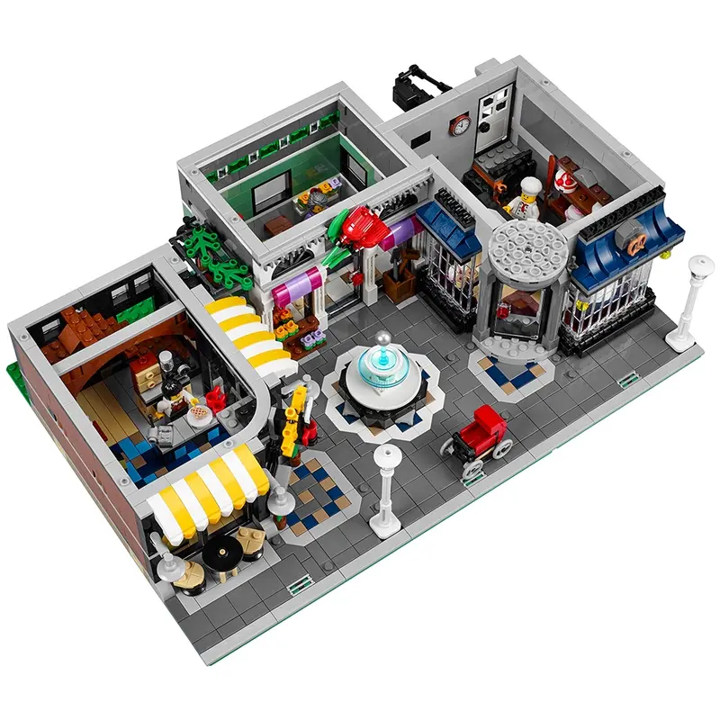 LEGO  Assembly Square