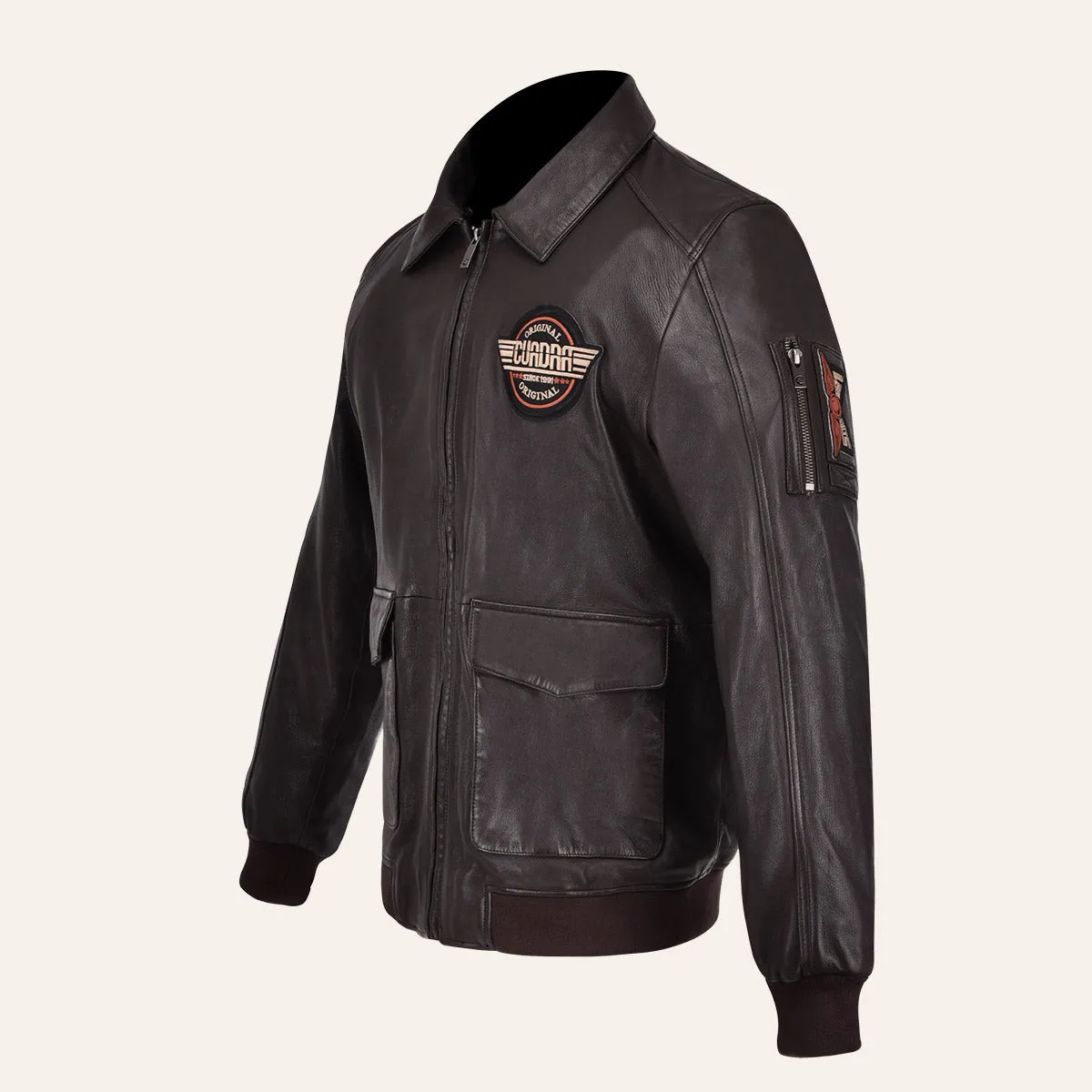 Chamarra En Piel Genuina Con Cuello De Pelo.