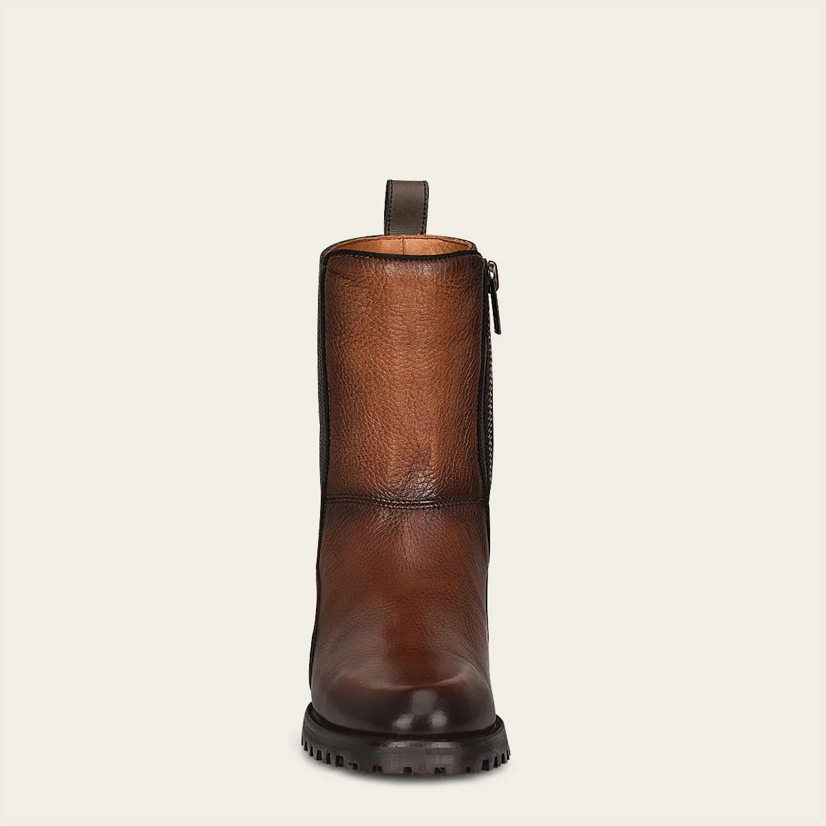 Bota urbana en piel genuina de venado.