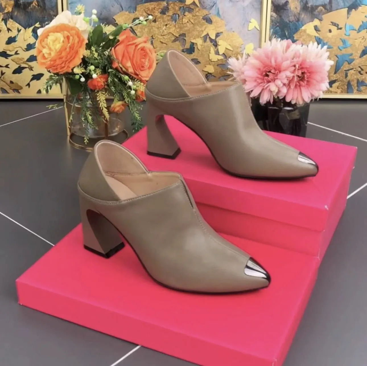 Zapatos piel suave tacón medio